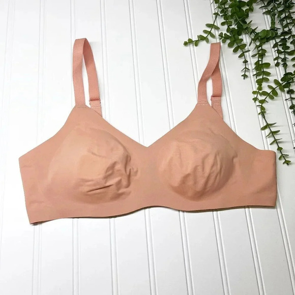 Knix Peachy Pink Comfortable Wireless Bra Knix Size 2 or a Women's Size 36A - Picture 1 of 5